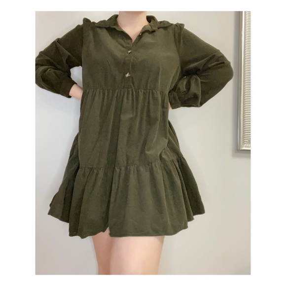Zara green corduroy dress size medium - Picture 3 of 4